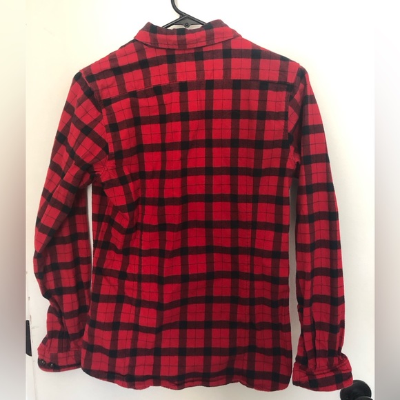 Women’s Filson red and black flannel shirt - Picture 3 of 3